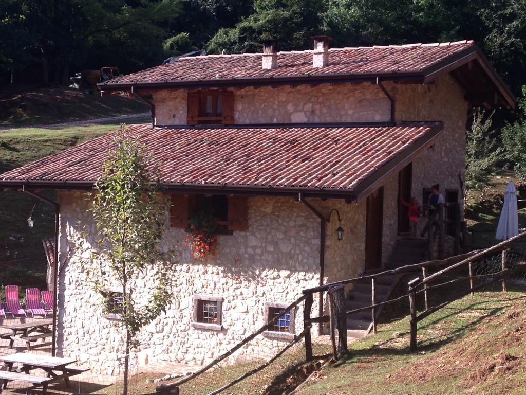 הוילה Sabbio Chiese Agriturismo Agrimon מראה חיצוני תמונה
